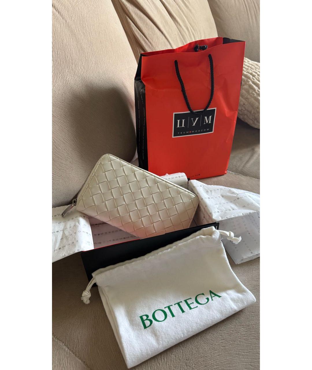 BOTTEGA VENETA Белый кожаный кошелек, фото 4