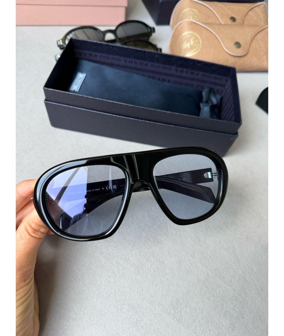 PRADA Черные пластиковые солнцезащитные очки, фото 5