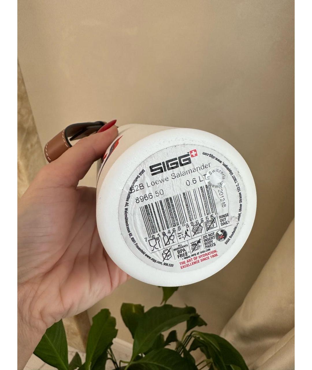 LOEWE Белый брелок, фото 6