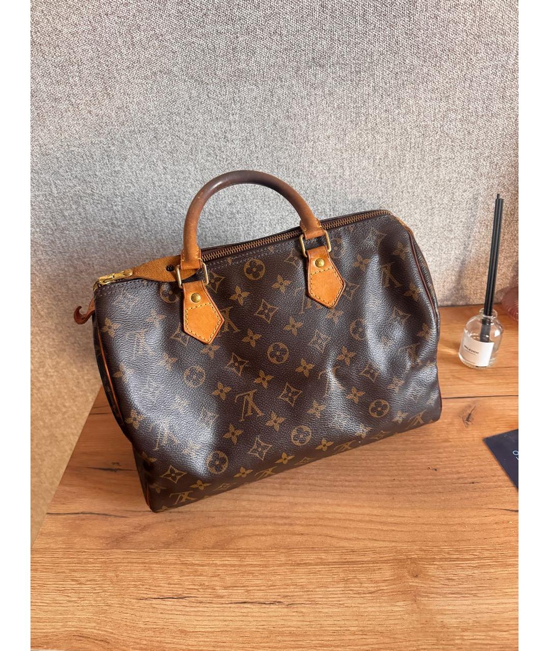 LOUIS VUITTON Коричневая сумка с короткими ручками, фото 9