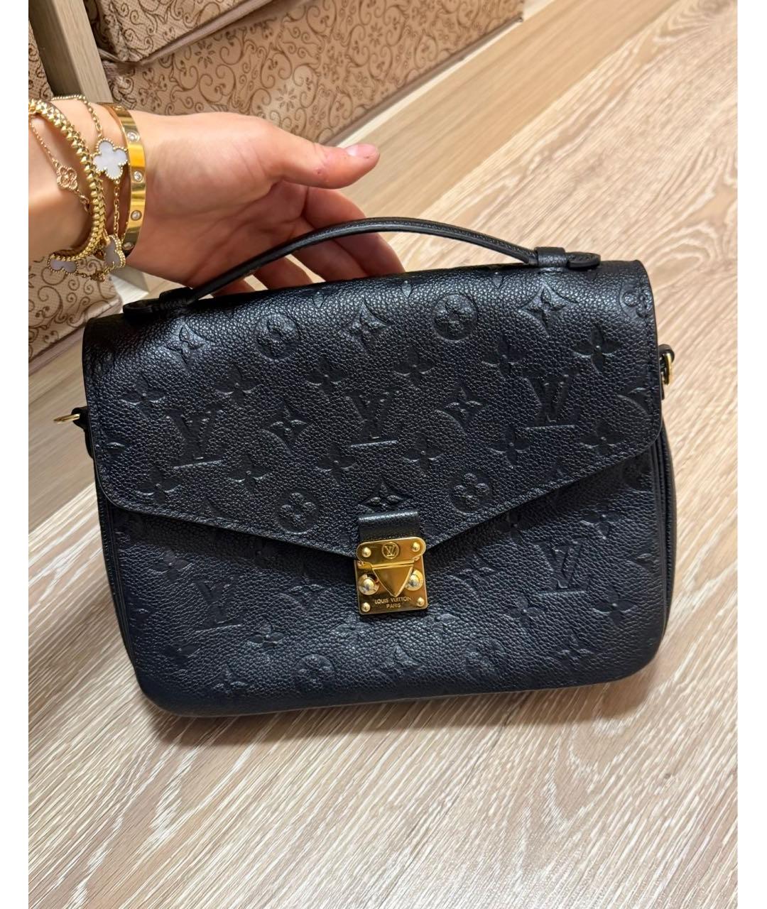 LOUIS VUITTON Черная кожаная сумка с короткими ручками, фото 9