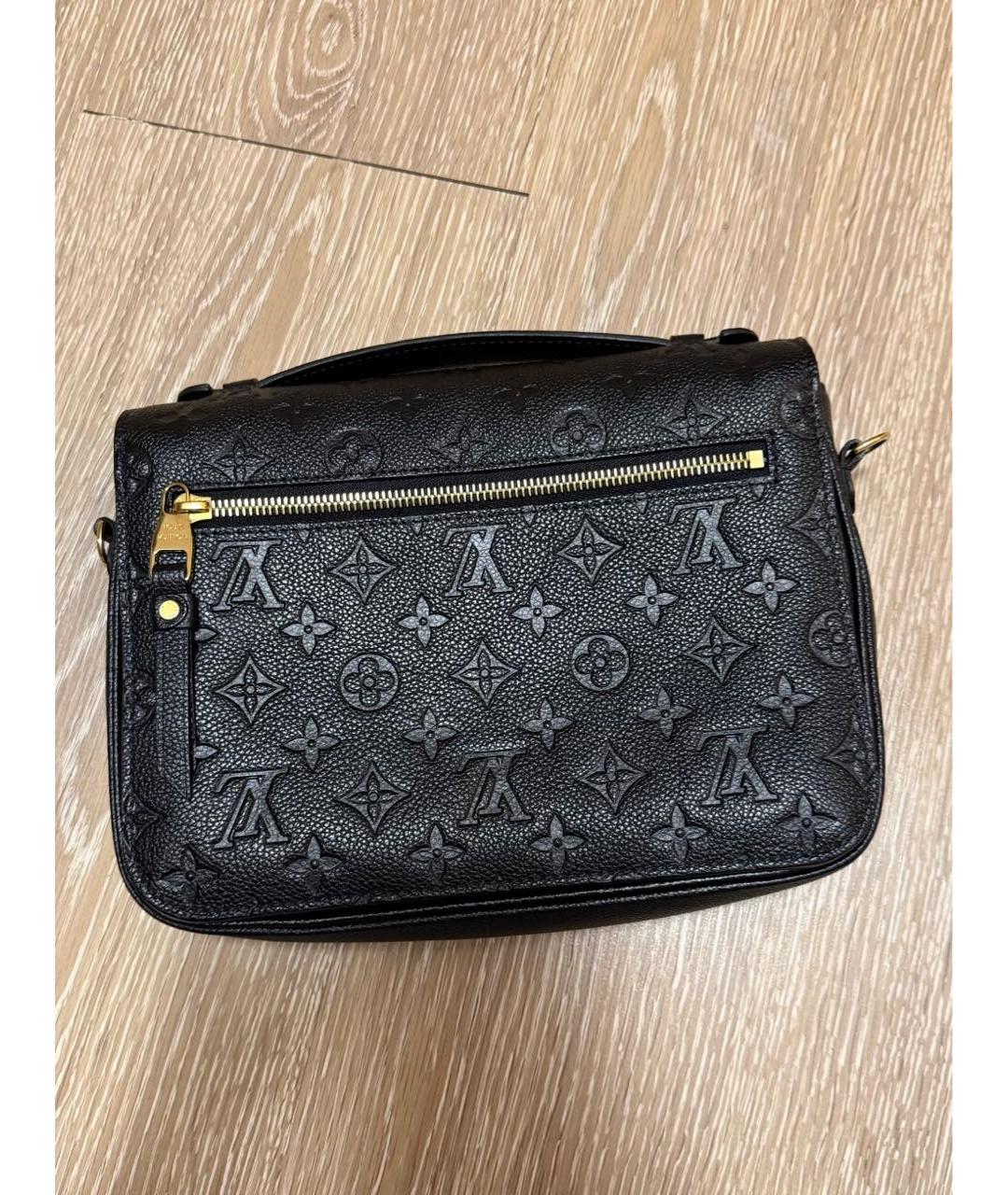 LOUIS VUITTON Черная кожаная сумка с короткими ручками, фото 3
