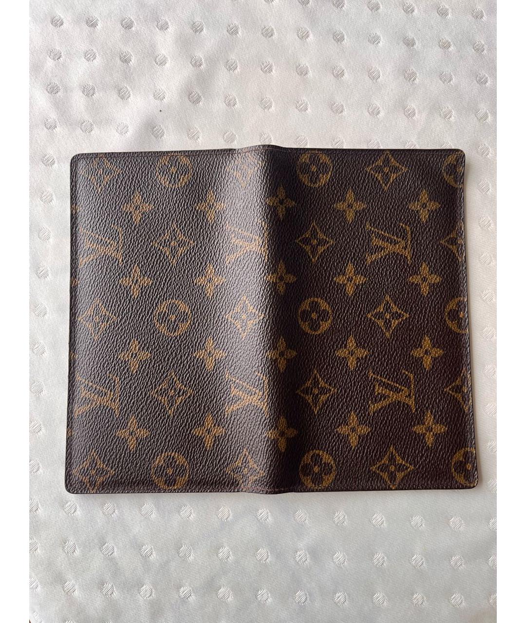 LOUIS VUITTON Коричневый кошелек, фото 3