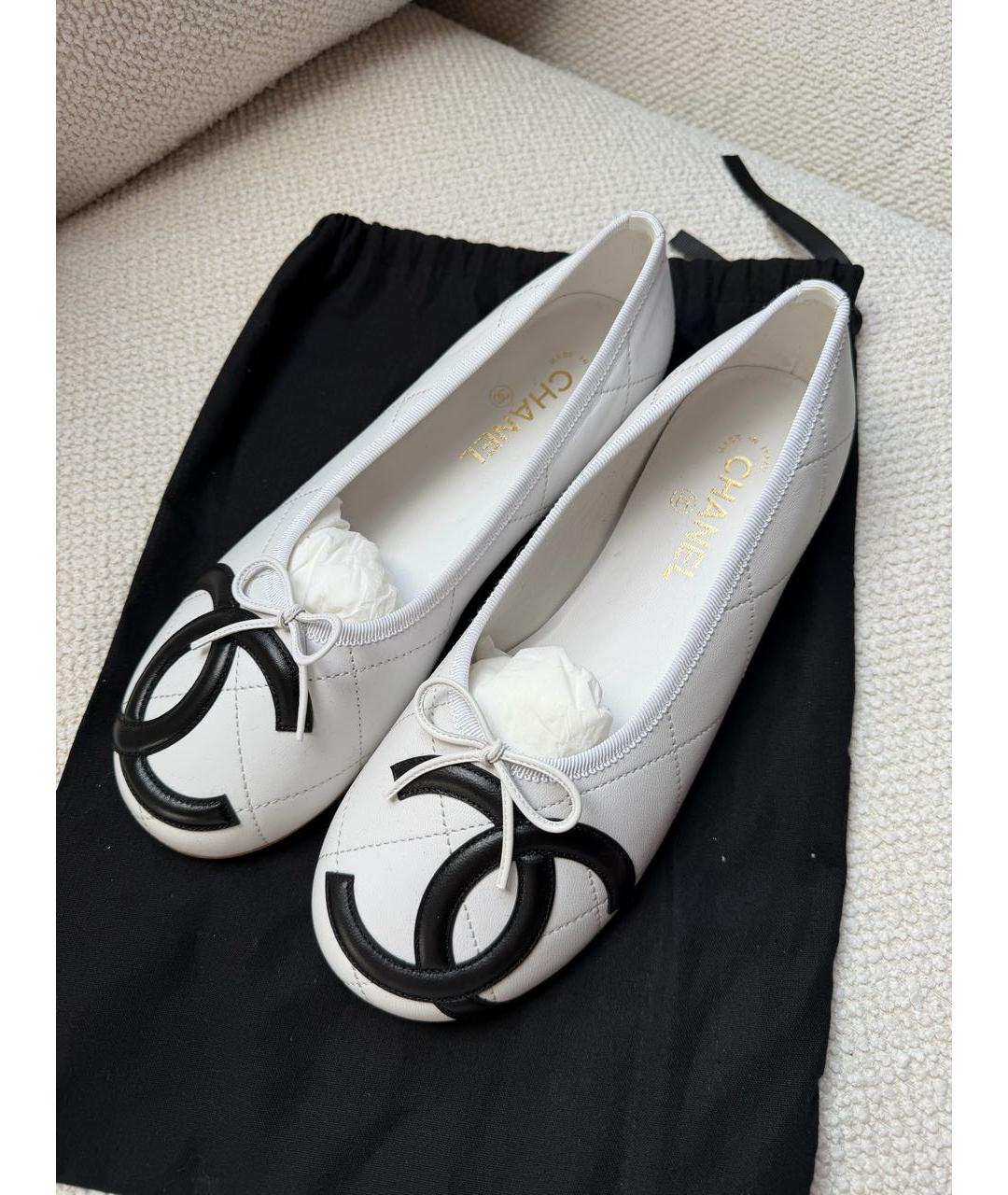 CHANEL Белые кожаные балетки, фото 3