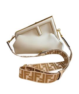 FENDI Сумка через плечо