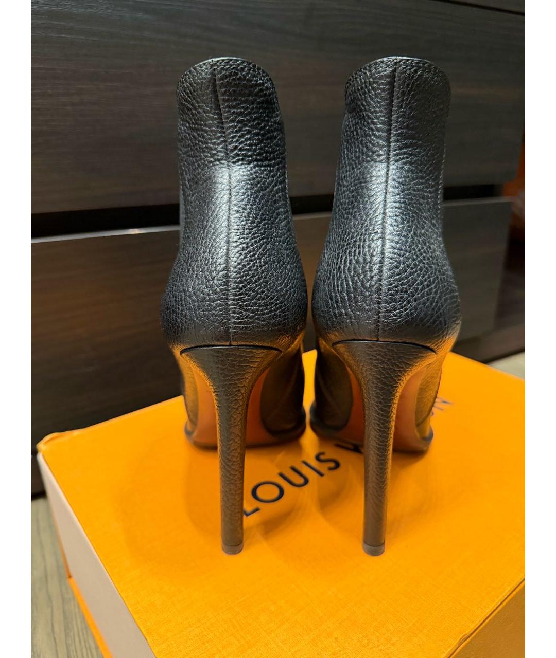LOUIS VUITTON Черные кожаные ботильоны, фото 3