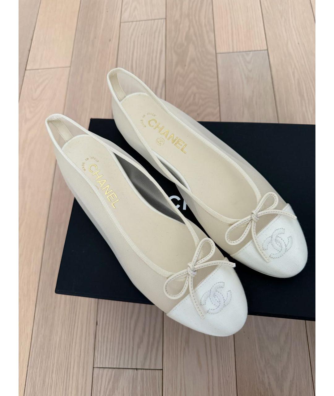CHANEL Белые текстильные балетки, фото 5