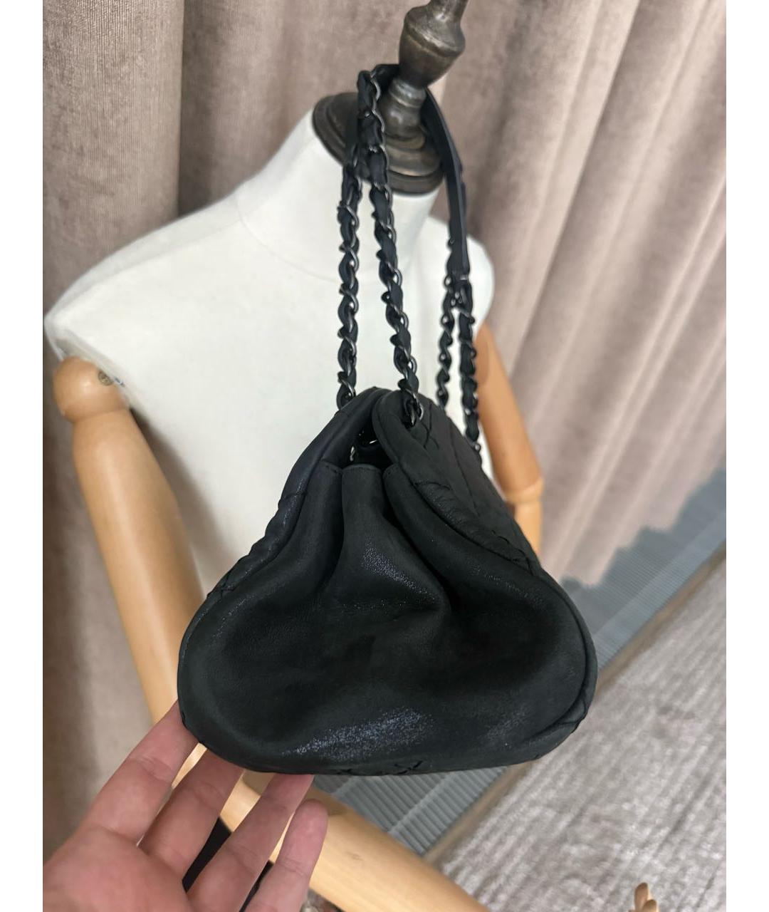 CHANEL Черная кожаная сумка с короткими ручками, фото 3