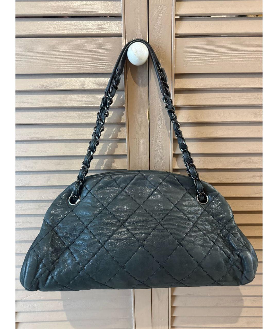 CHANEL Черная кожаная сумка с короткими ручками, фото 2