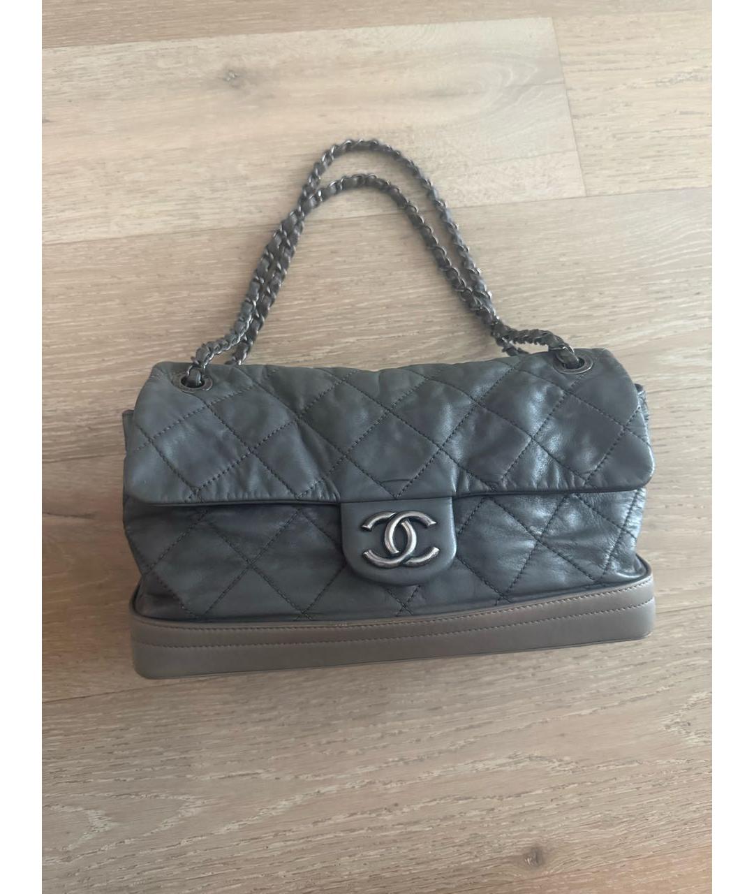 CHANEL Антрацитовая кожаная сумка через плечо, фото 5