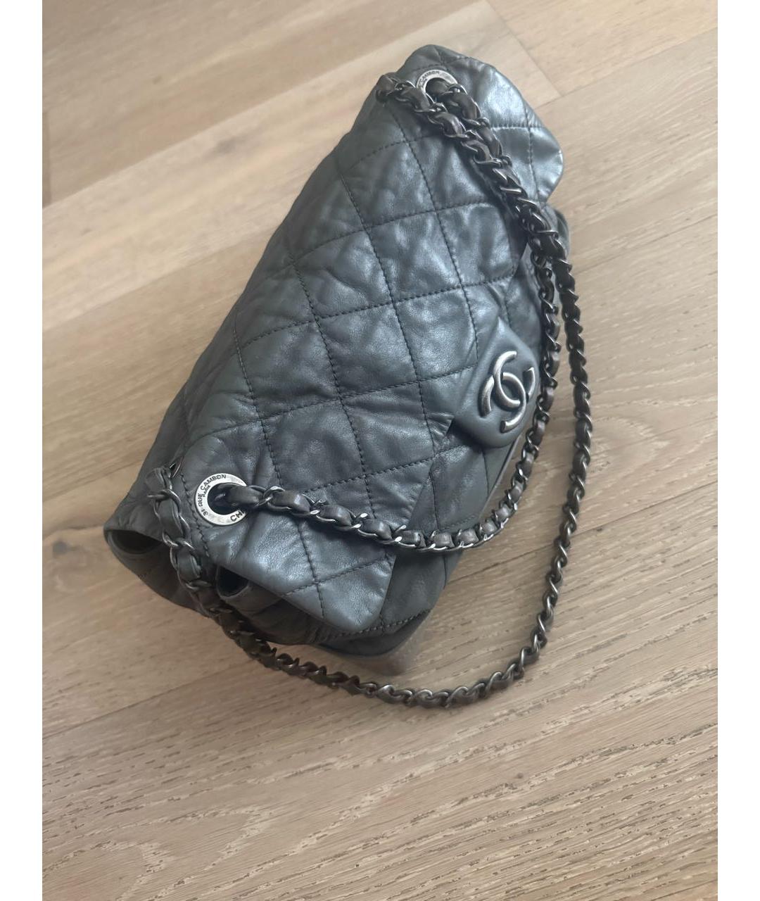 CHANEL Антрацитовая кожаная сумка через плечо, фото 2