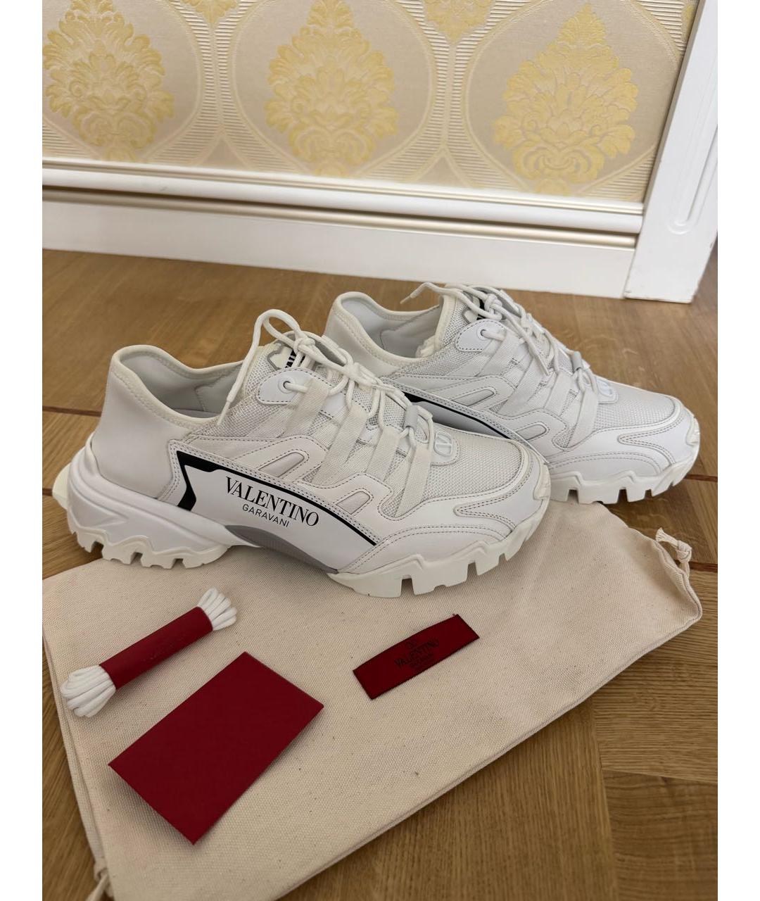 VALENTINO Белые кроссовки, фото 3