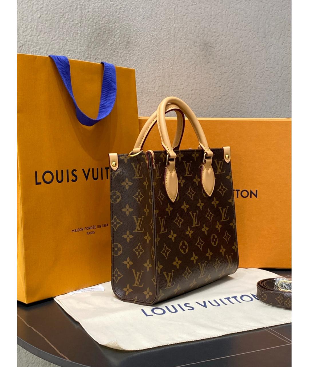 LOUIS VUITTON Коричневая сумка с короткими ручками, фото 4