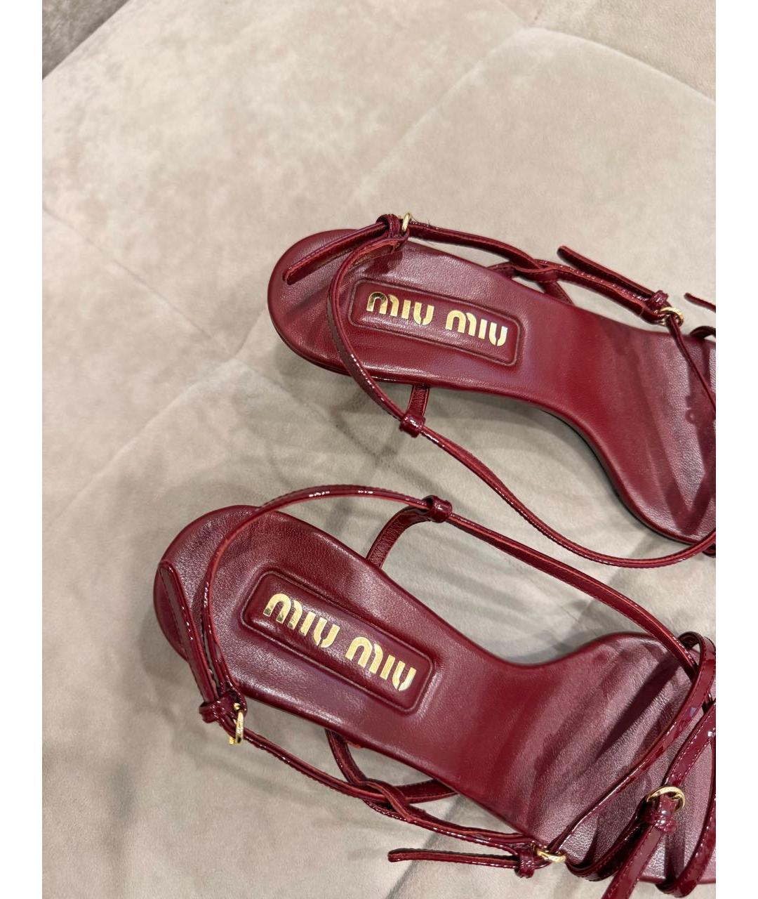 MIU MIU Бордовые кожаные босоножки, фото 7