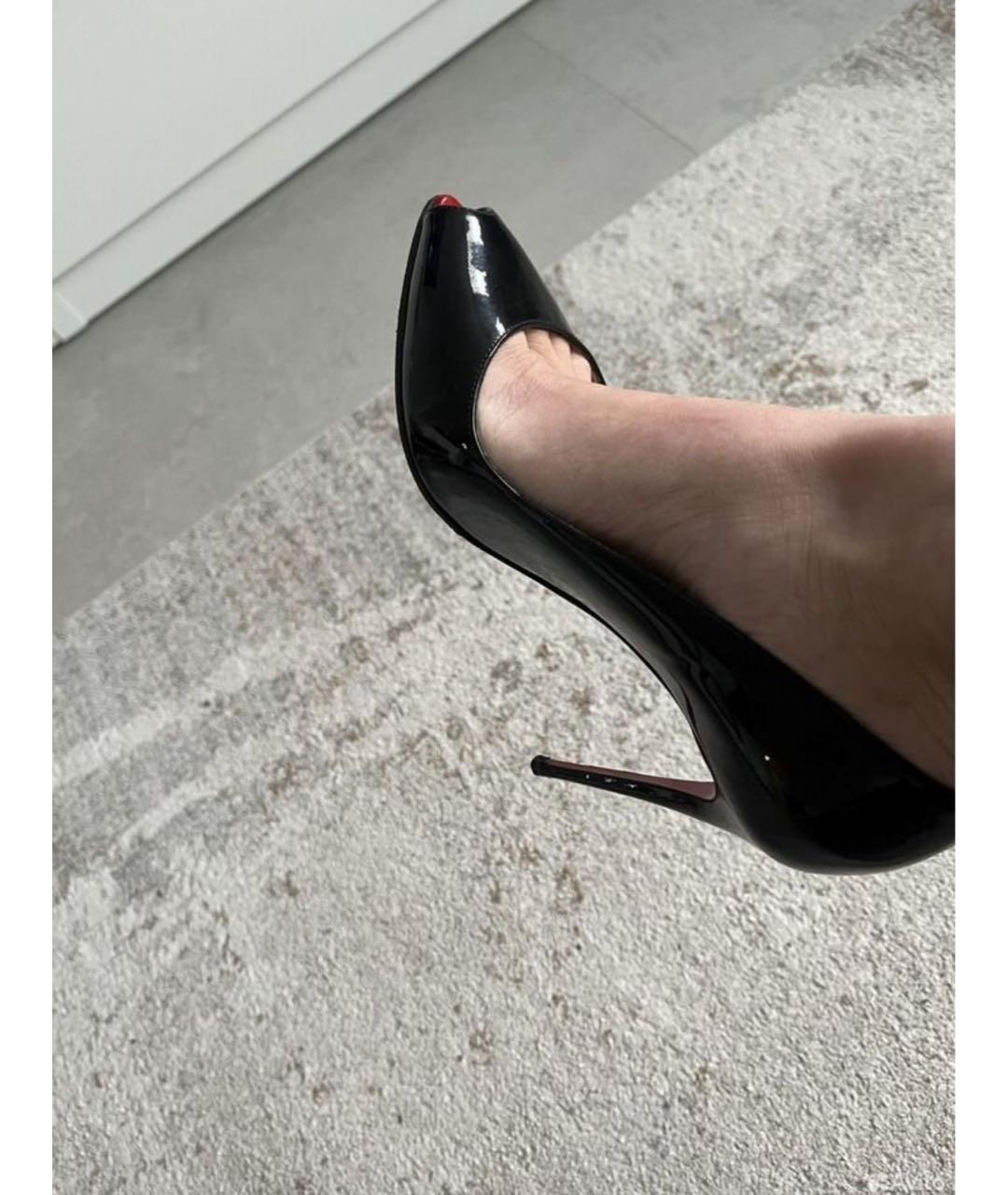CHRISTIAN LOUBOUTIN Черные туфли из лакированной кожи, фото 7