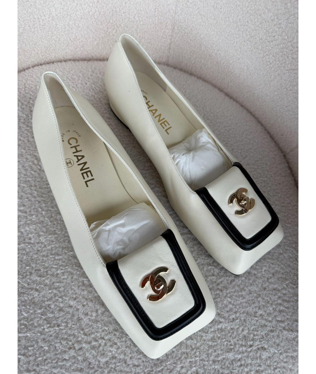 CHANEL Белые кожаные балетки, фото 5