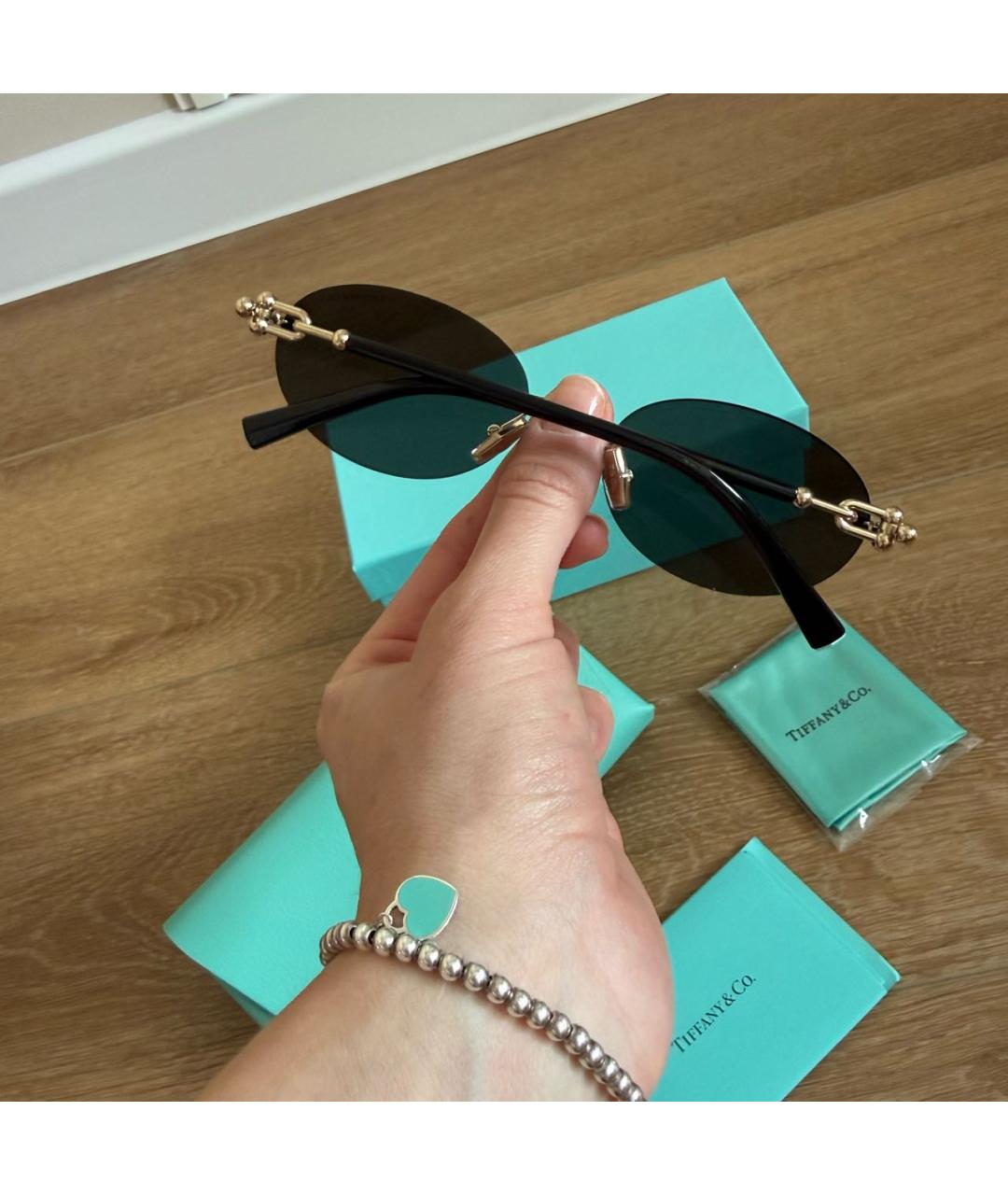 TIFFANY&CO Черные металлические солнцезащитные очки, фото 4