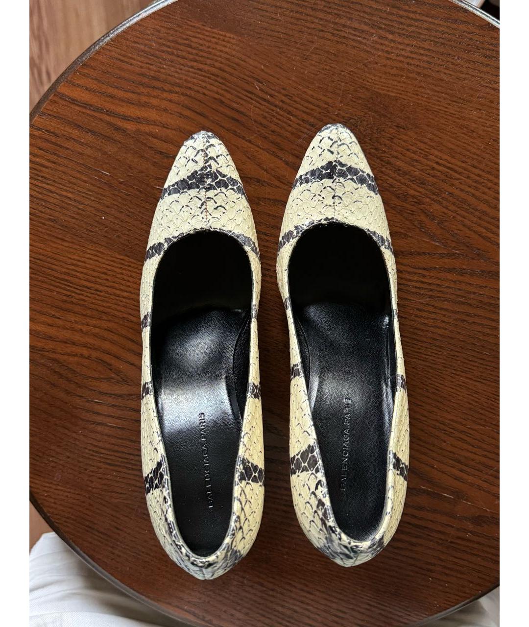 BALENCIAGA Бежевые туфли из экзотической кожи, фото 3