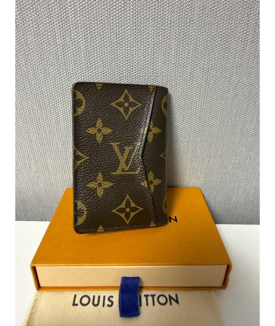 LOUIS VUITTON Коричневый кожаный кардхолдер, фото 2
