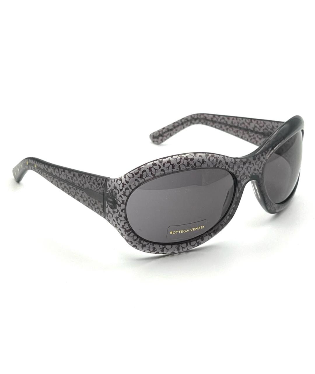BOTTEGA VENETA Серые пластиковые солнцезащитные очки, фото 1