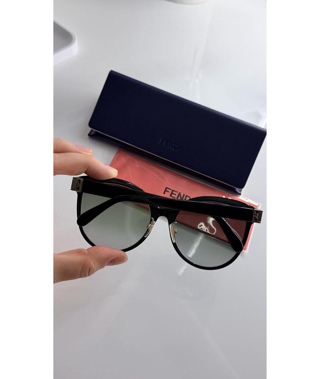 FENDI Черные пластиковые солнцезащитные очки, фото 2