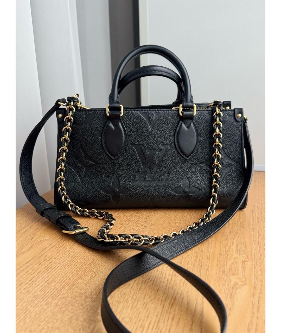 LOUIS VUITTON Черная кожаная сумка с короткими ручками, фото 7