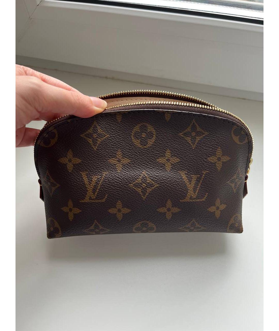 LOUIS VUITTON Коричневая косметичка, фото 8