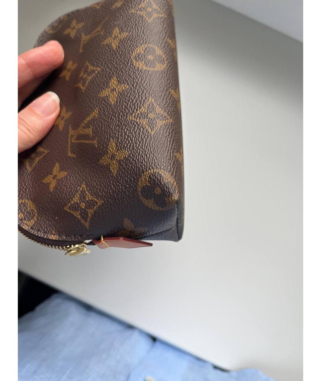 LOUIS VUITTON Коричневая косметичка, фото 5