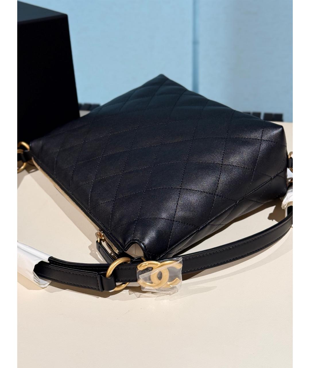 CHANEL Черная кожаная сумка через плечо, фото 6