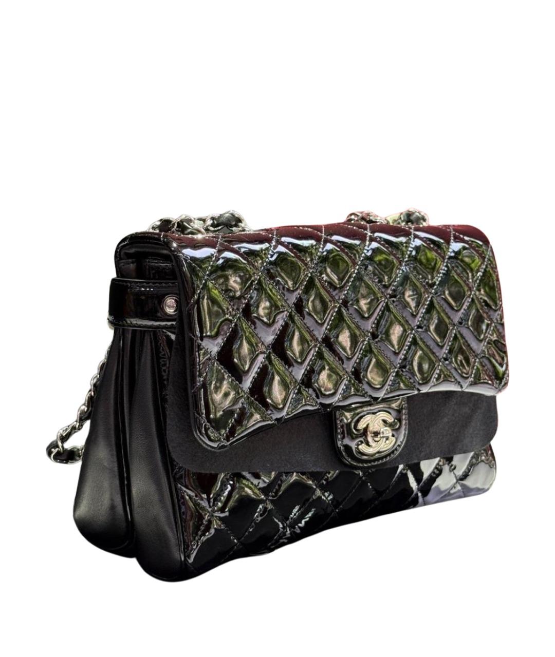 CHANEL Черная сумка через плечо из лакированной кожи, фото 1