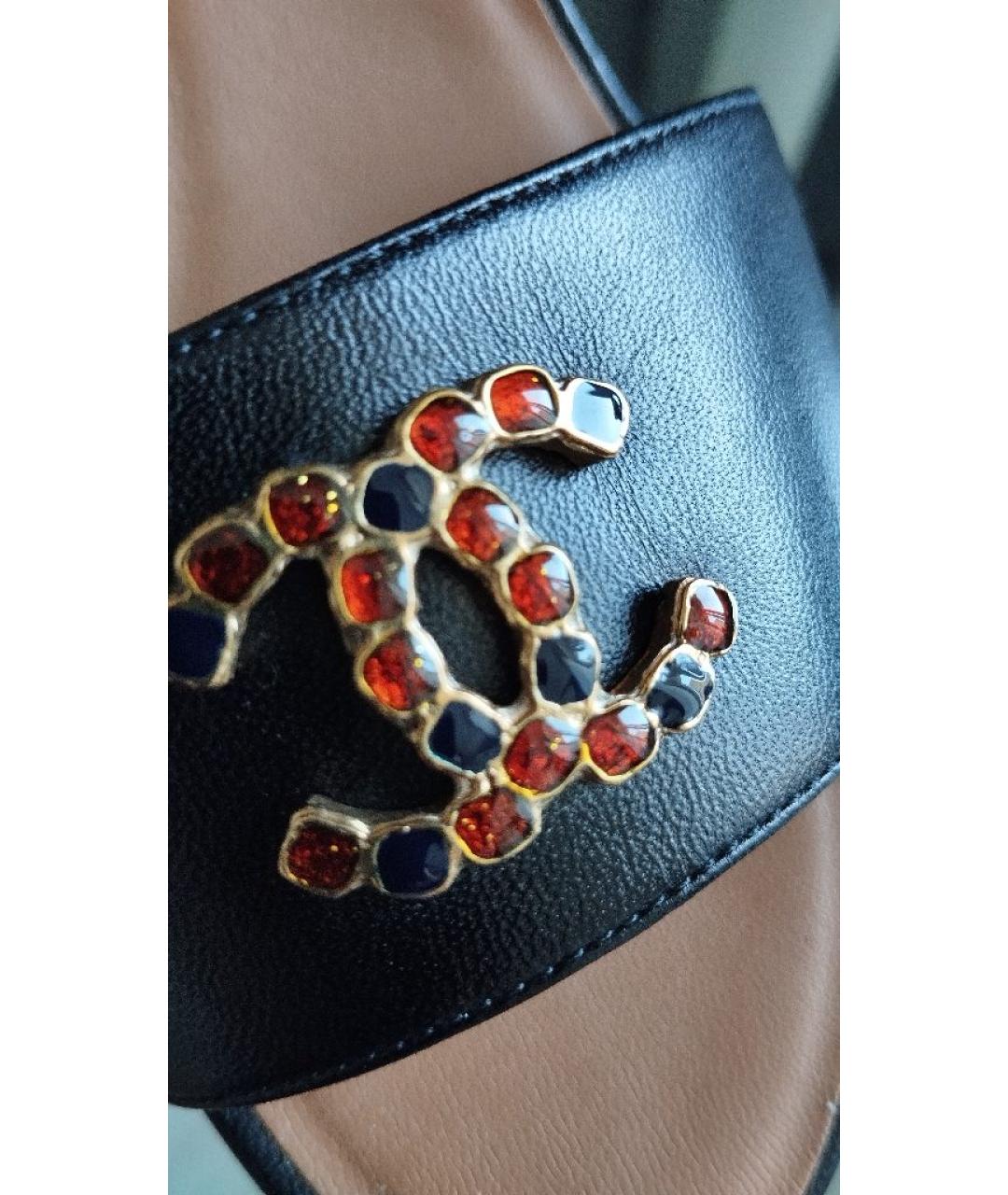 CHANEL Черные кожаные мюли, фото 3