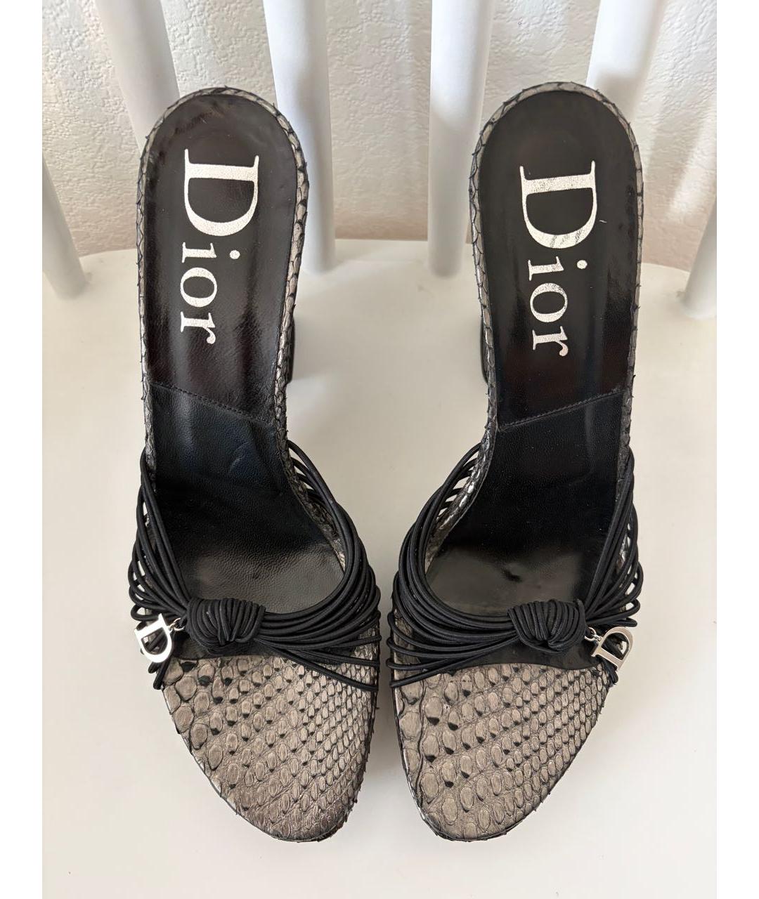 CHRISTIAN DIOR Серебряные сабо из экзотической кожи, фото 3