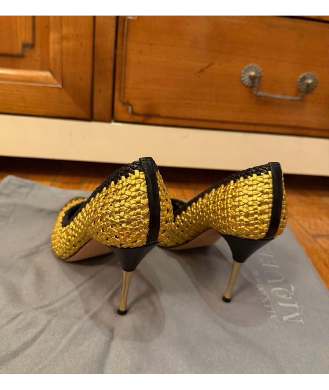 ALEXANDER MCQUEEN Золотые кожаные туфли, фото 5