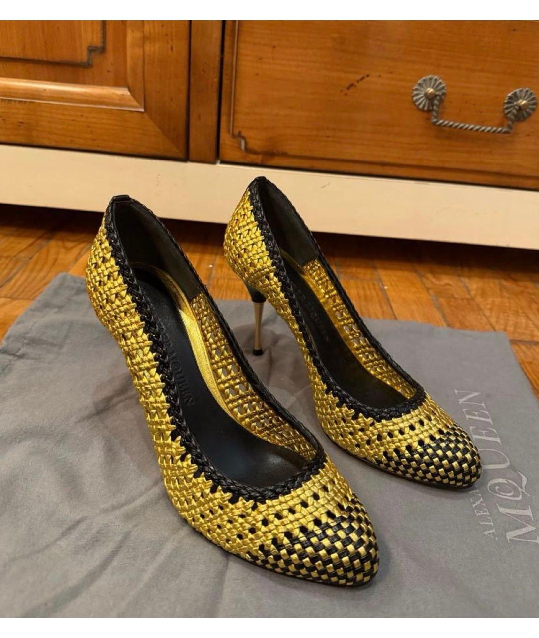 ALEXANDER MCQUEEN Золотые кожаные туфли, фото 2