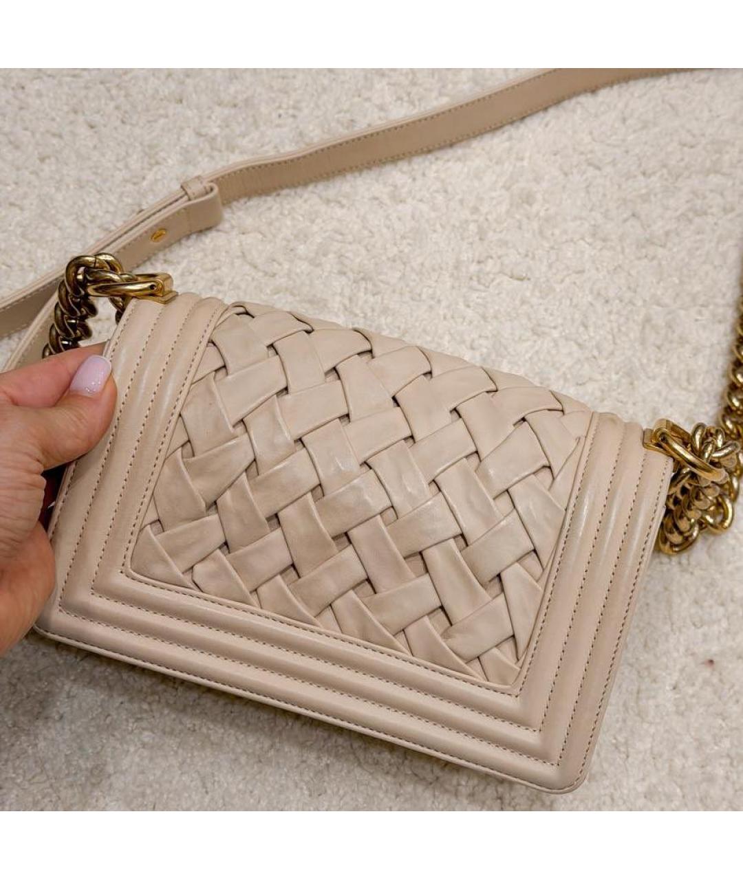 CHANEL Бежевая кожаная сумка через плечо, фото 3