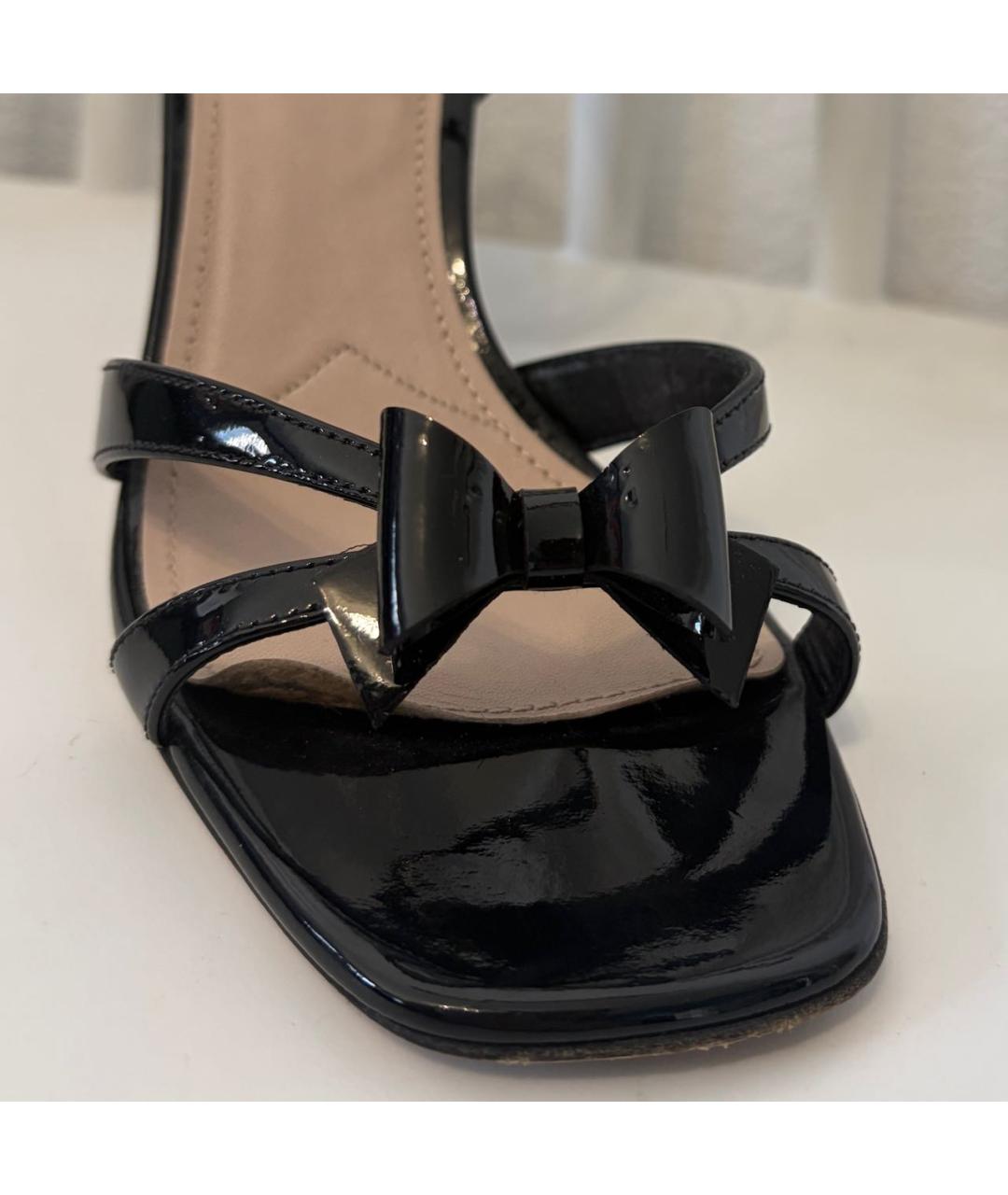 MIU MIU Черные босоножки из лакированной кожи, фото 5