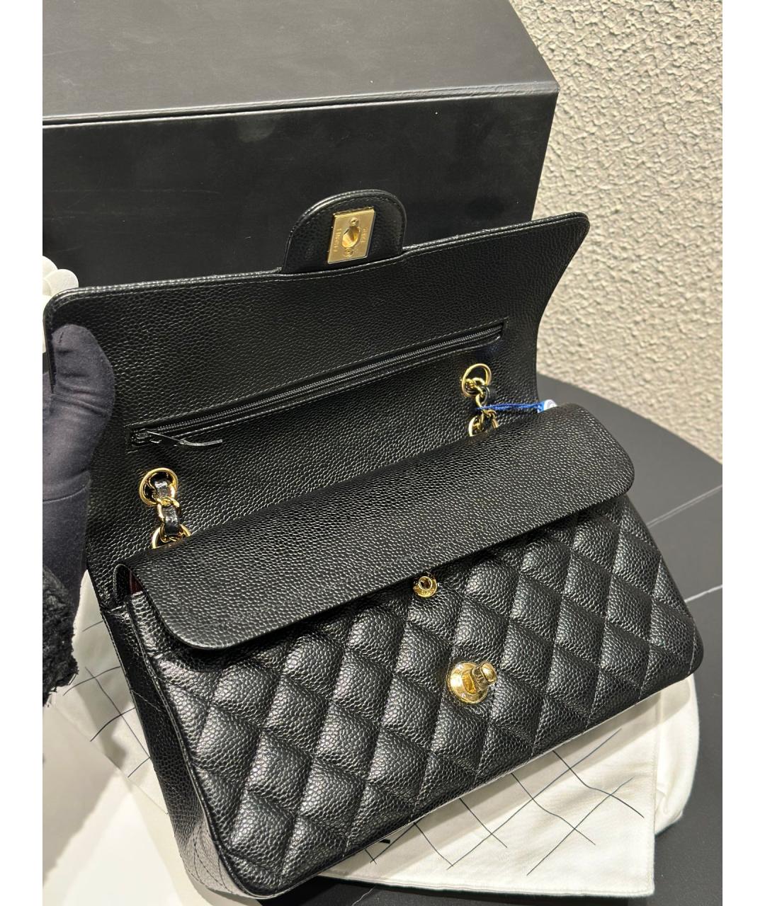 CHANEL Черная кожаная сумка через плечо, фото 8