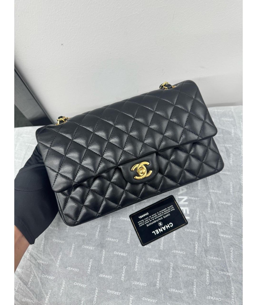 CHANEL Черная кожаная сумка через плечо, фото 8