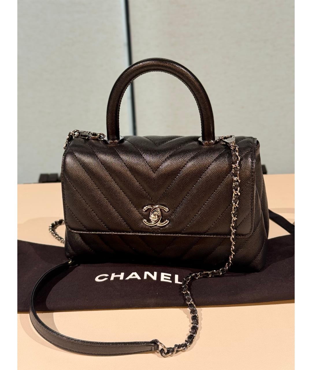 CHANEL Черная кожаная сумка с короткими ручками, фото 10