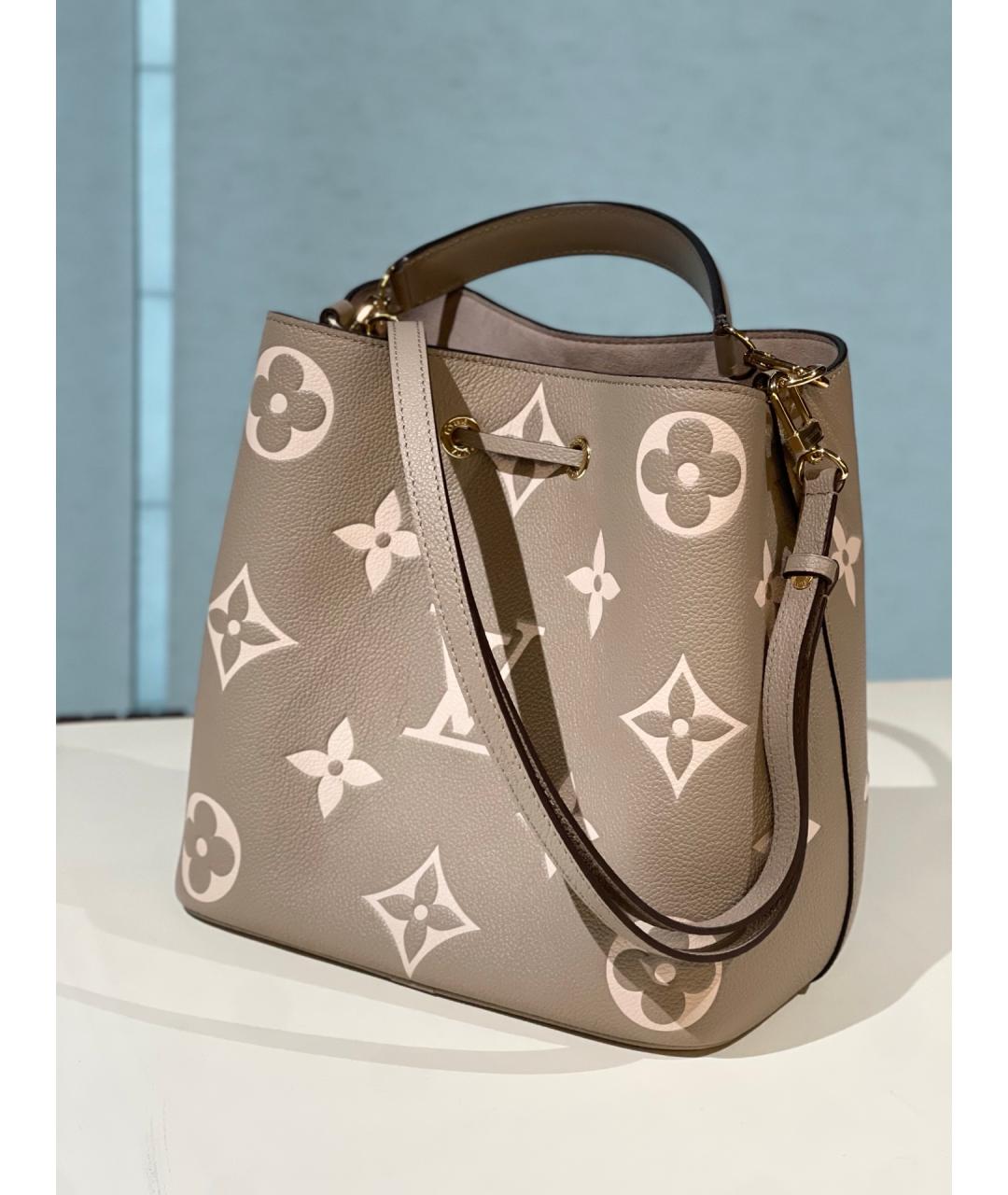 LOUIS VUITTON Серая кожаная сумка через плечо, фото 4