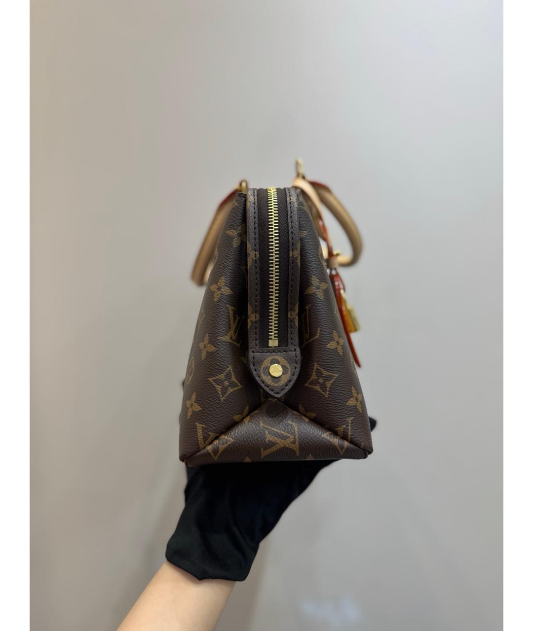 LOUIS VUITTON Коричневая сумка с короткими ручками, фото 5