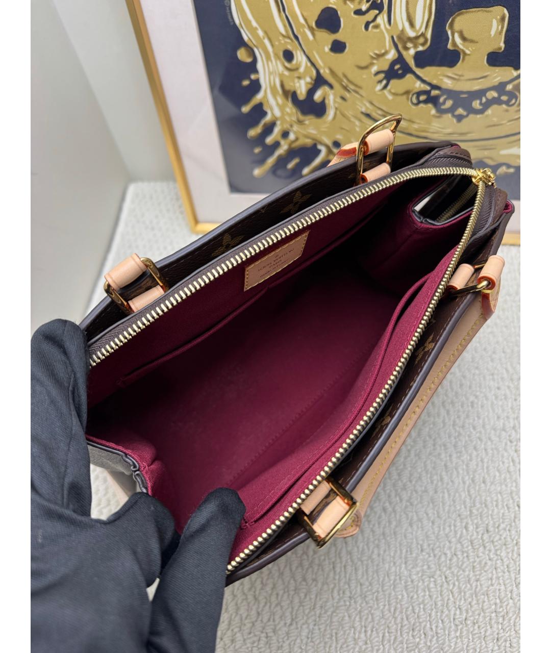 LOUIS VUITTON Коричневая сумка с короткими ручками, фото 7