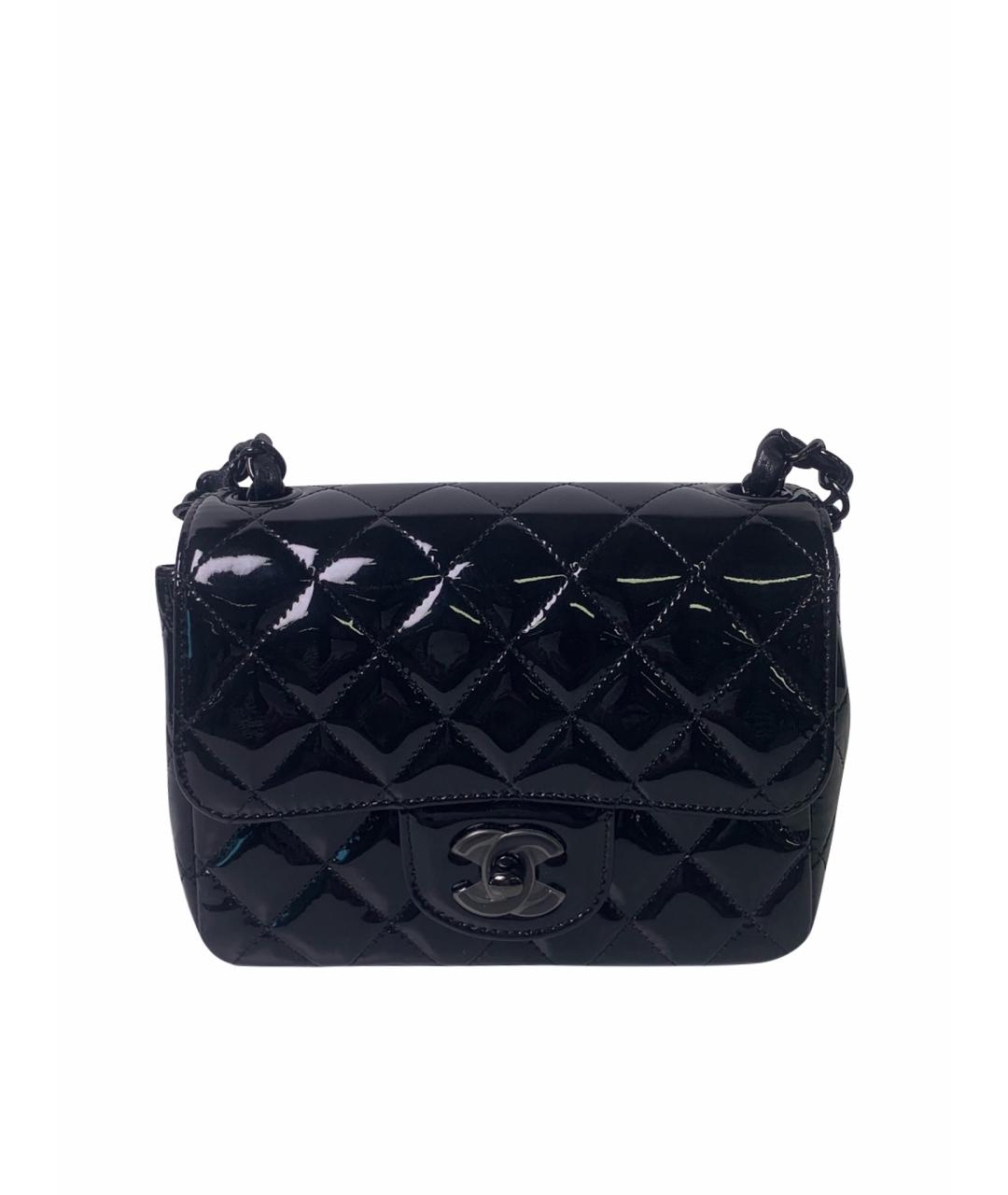 CHANEL Черная сумка через плечо из лакированной кожи, фото 9
