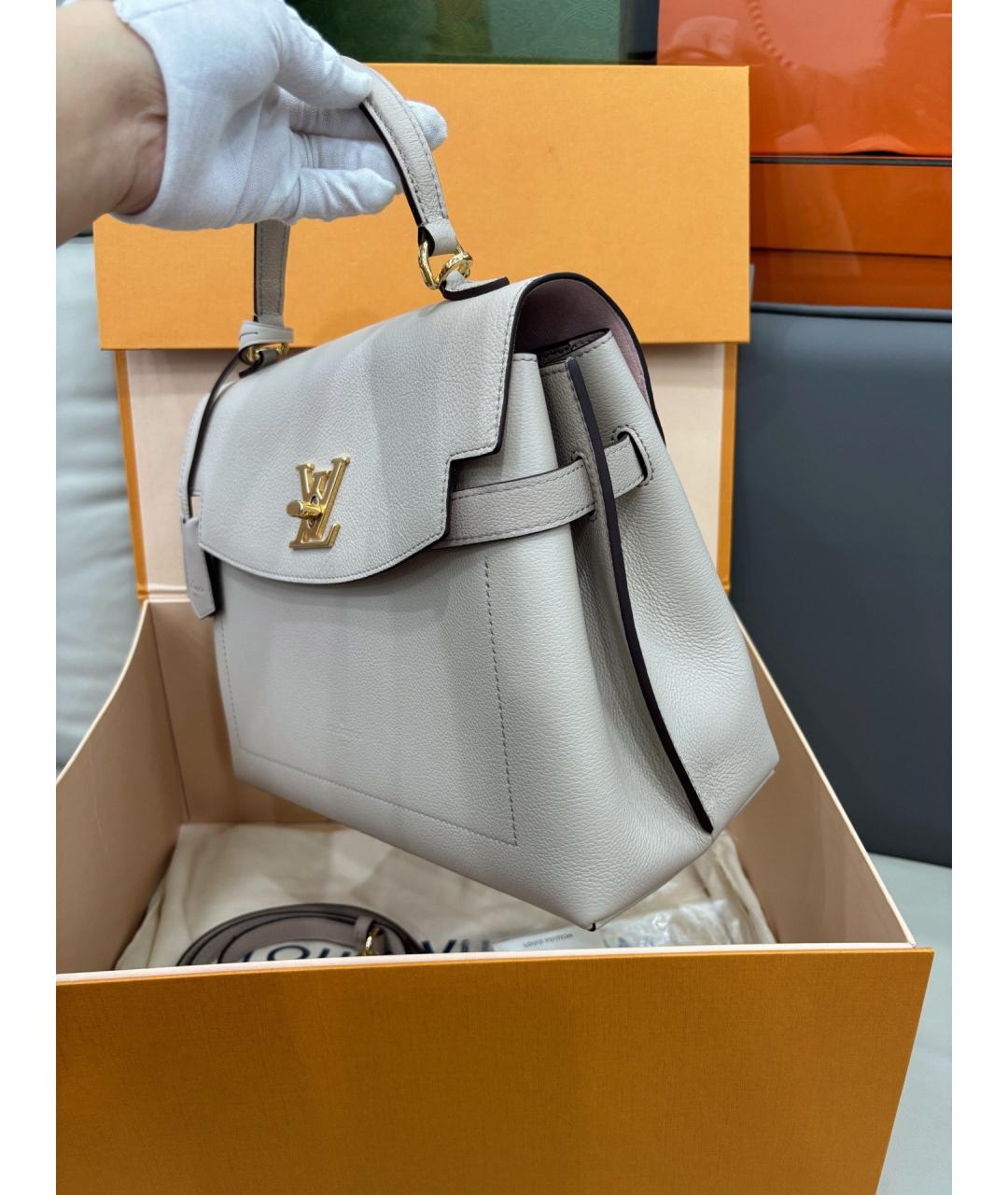 LOUIS VUITTON Серая кожаная сумка с короткими ручками, фото 4