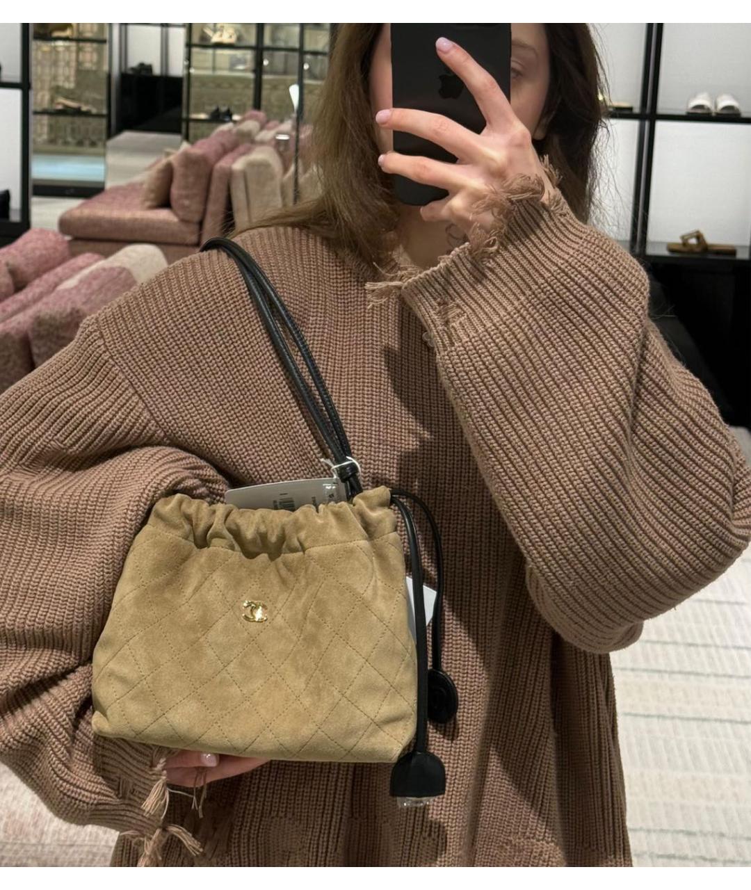 CHANEL Горчичная замшевая сумка через плечо, фото 3