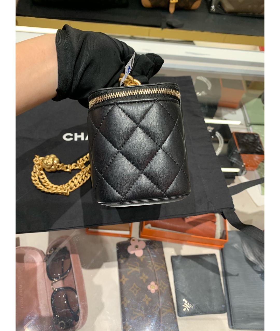 CHANEL Черная кожаная сумка через плечо, фото 4