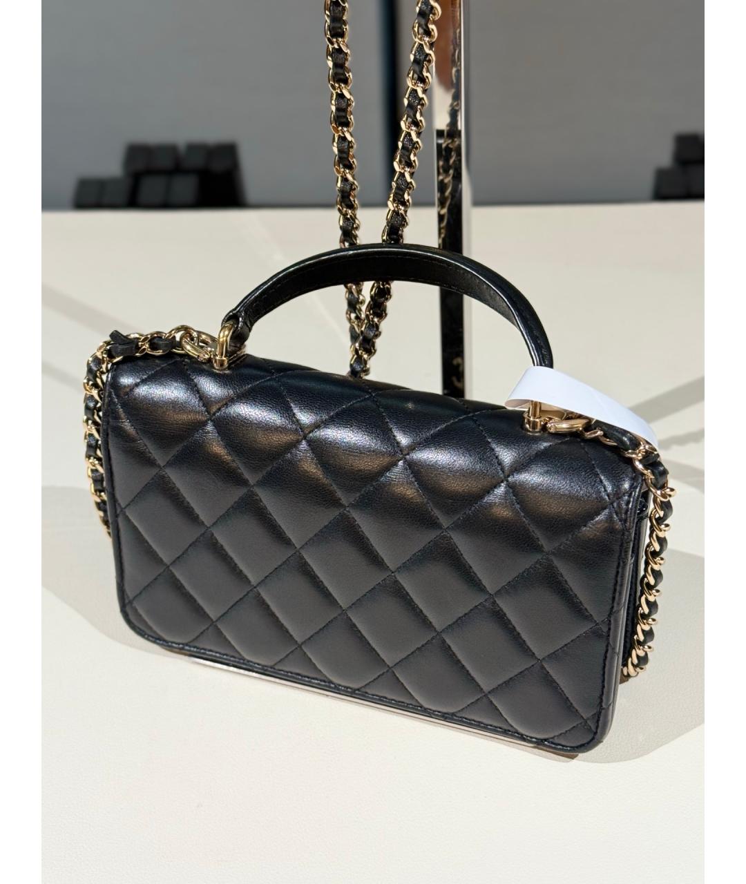 CHANEL Черная кожаная сумка с короткими ручками, фото 6