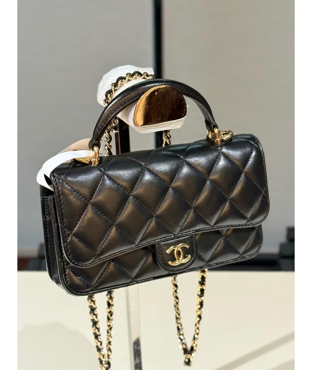 CHANEL Черная кожаная сумка с короткими ручками, фото 3
