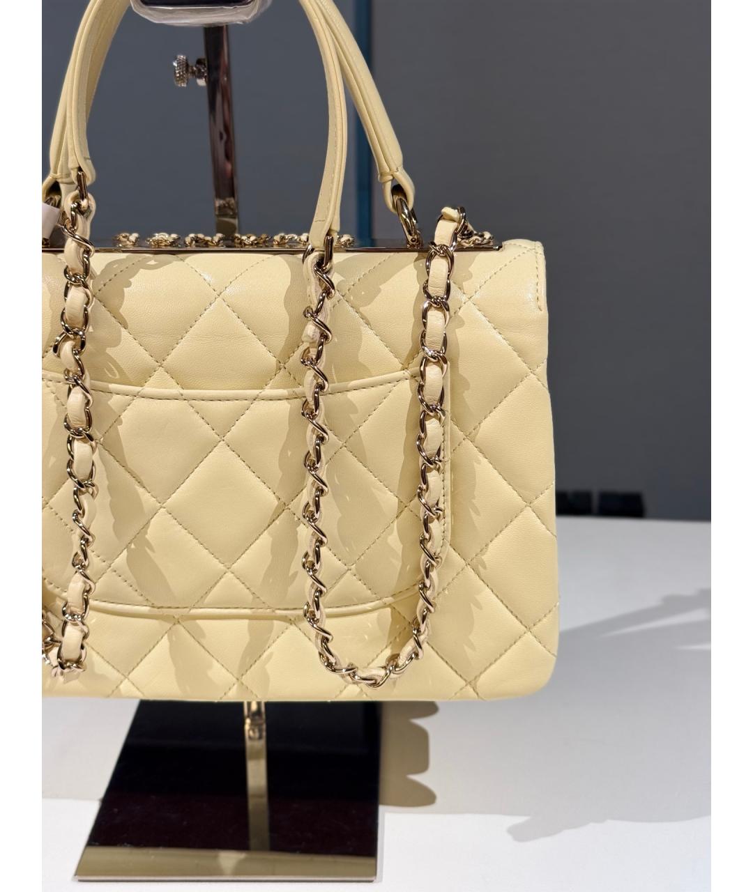 CHANEL Желтая кожаная сумка с короткими ручками, фото 6