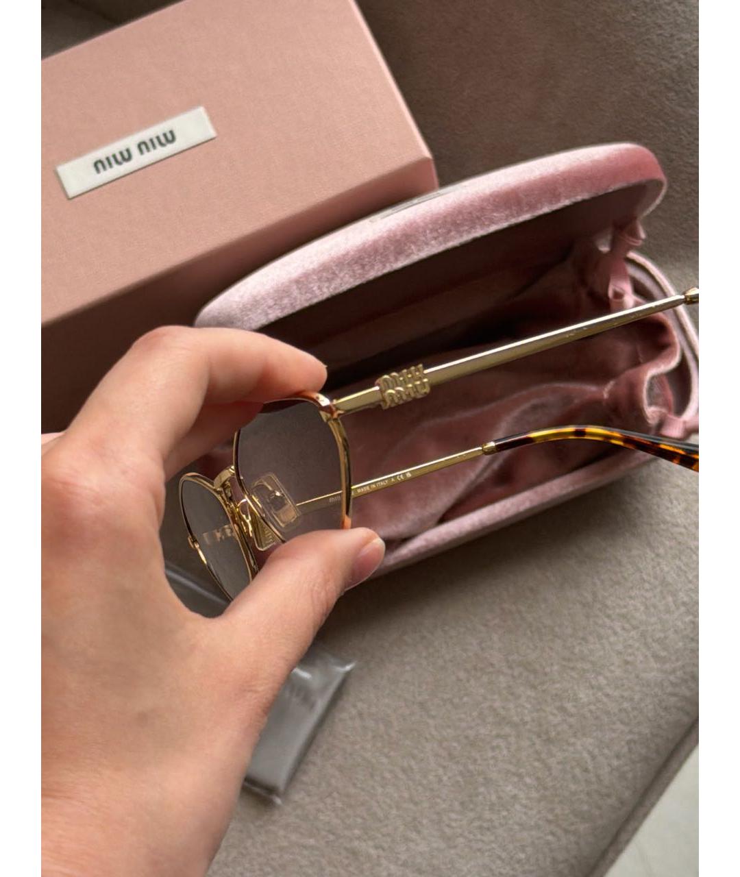 MIU MIU Коричневые металлические солнцезащитные очки, фото 3